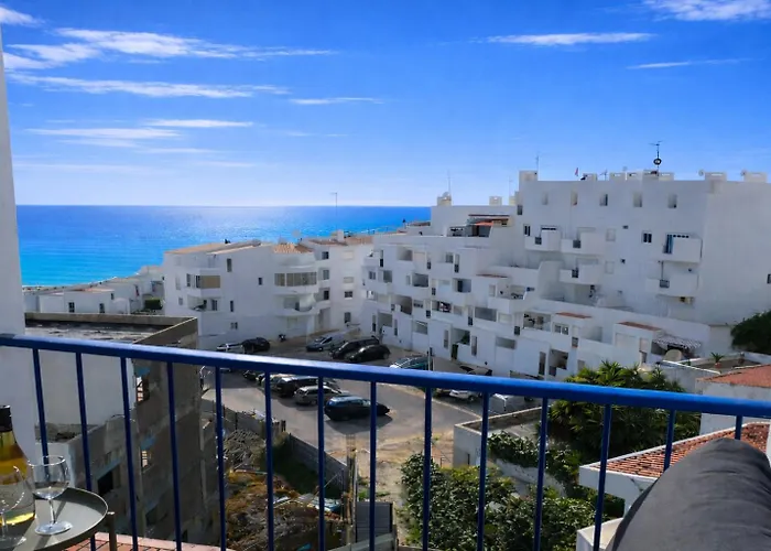 Homes Ocean Breeze Terrace 400 M Away From The Ocean