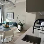 Homes Ocean Breeze Terrace 400 M Away From The Ocean البوفيرا