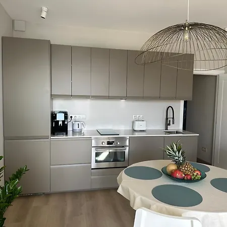 Homes Ocean Breeze Terrace 400 M Away From The Ocean شقة البوفيرا