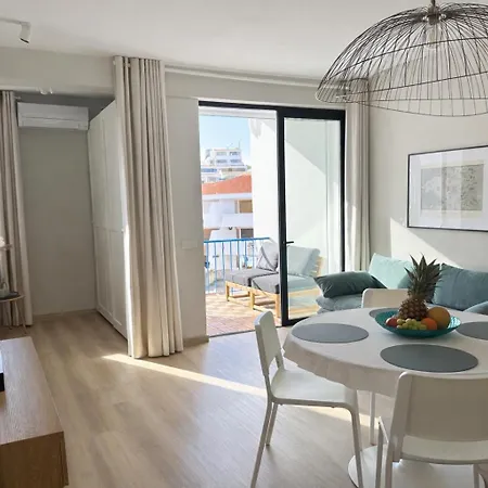 Homes Ocean Breeze Terrace 400 M Away From The Ocean البوفيرا