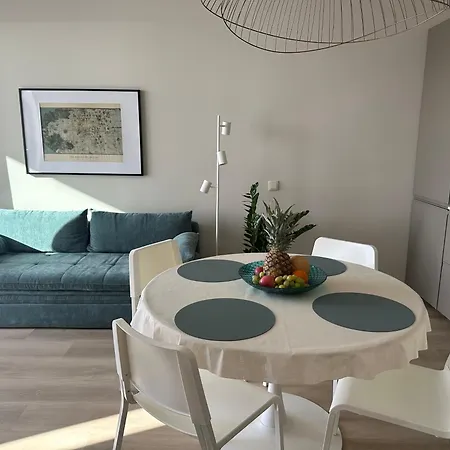 Homes Ocean Breeze Terrace 400 M Away From The Ocean Apartment